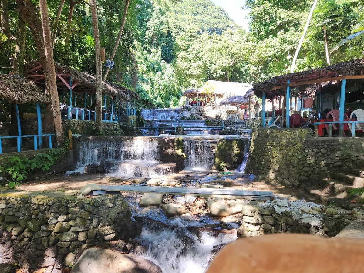 Beachfront Apartment, Quiet 4 Beds, 1 Bath, Ac, Wi-Fi, Hot Water, In Paraiso Near Los Patos 0*, Paraiso (Barahona) Dominican Republic