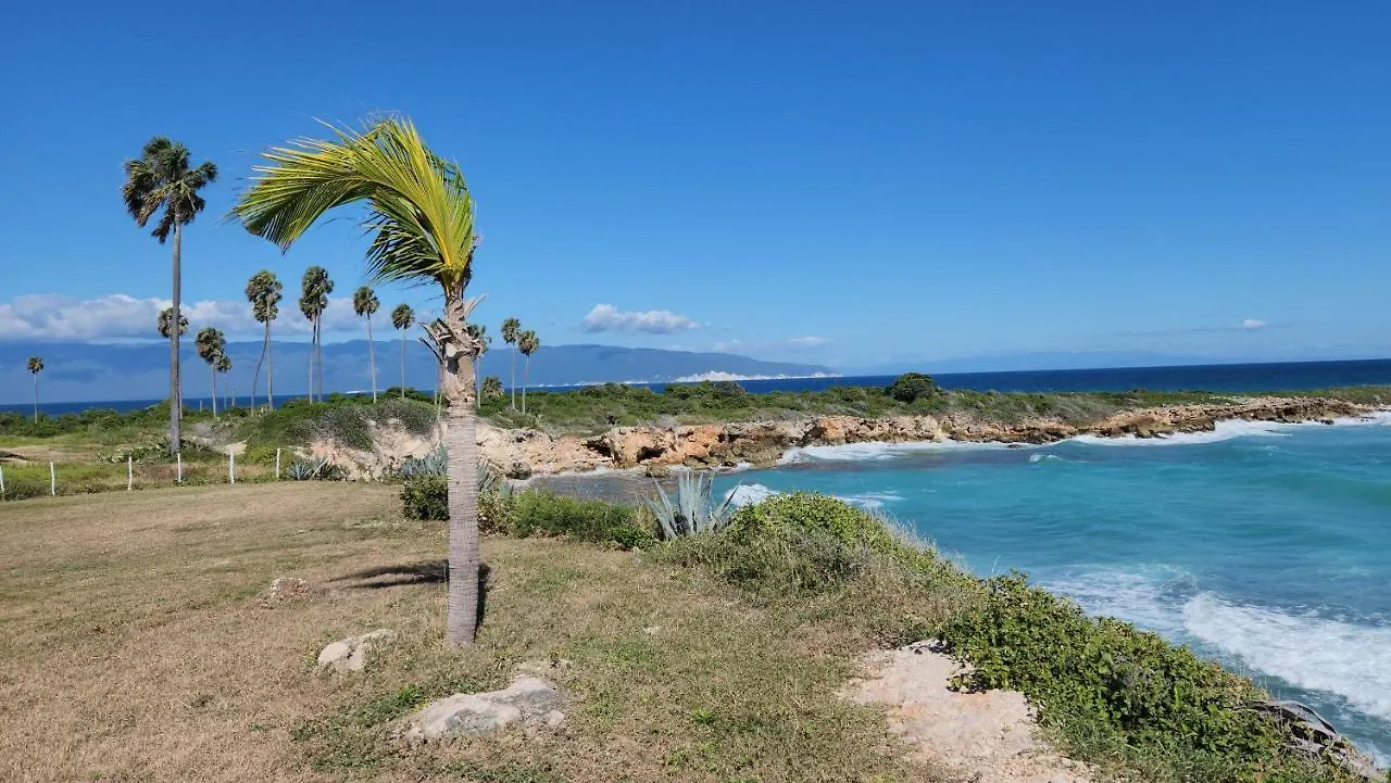 Beachfront Apartment, Quiet 4 Beds, 1 Bath, Ac, Wi-Fi, Hot Water, In Paraiso Near Los Patos