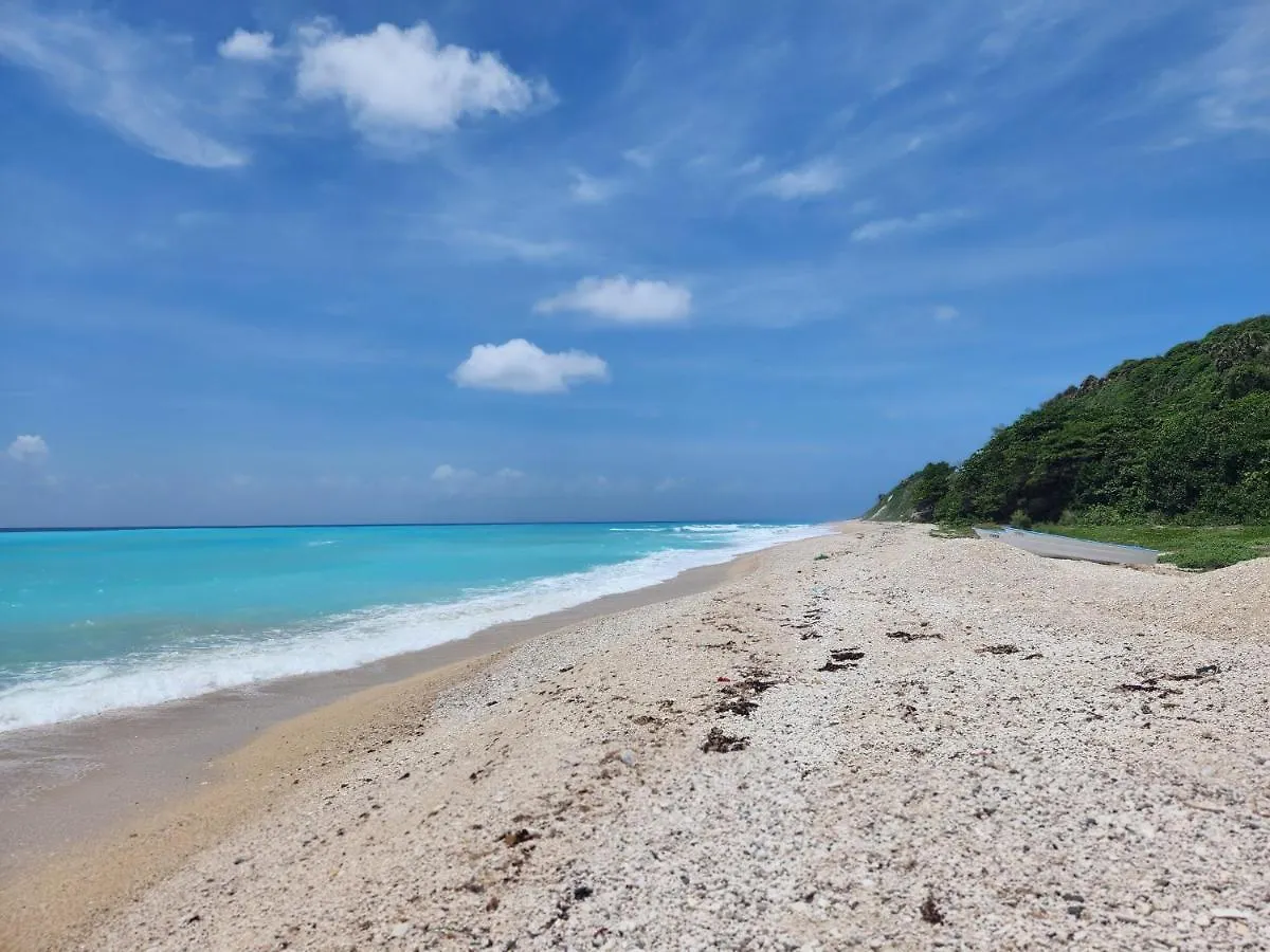 Beachfront Apartment, Quiet 4 Beds, 1 Bath, Ac, Wi-Fi, Hot Water, In Paraiso Near Los Patos